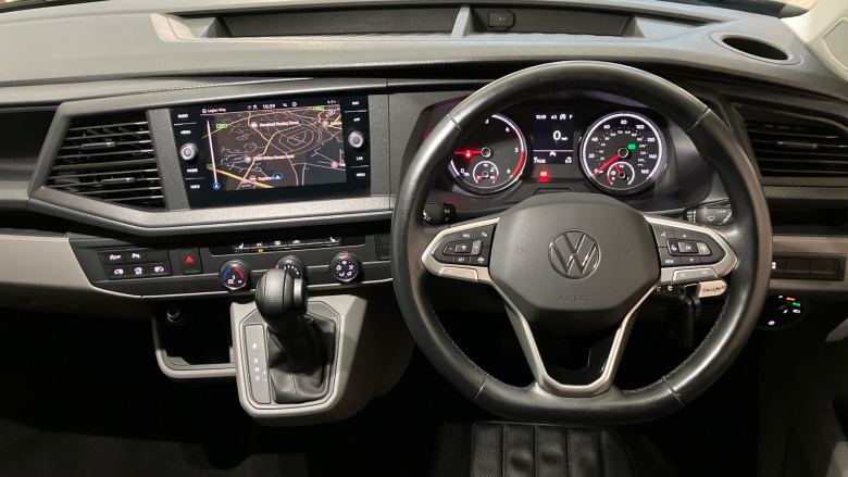 Volkswagen Transporter T32 Swb Diesel 2.0 BiTDI 204 Highline Kombi Van DSG